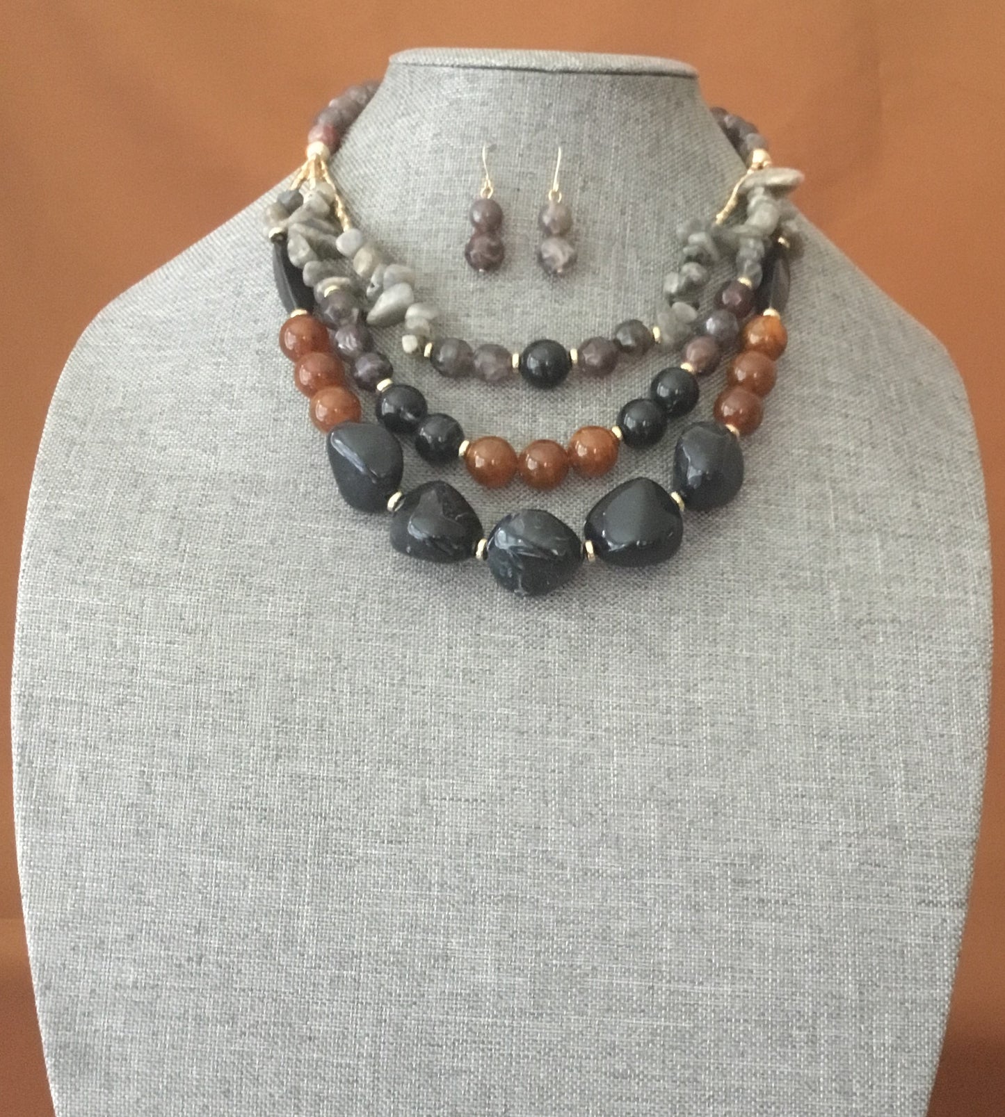 Black-Gray Necklace Set