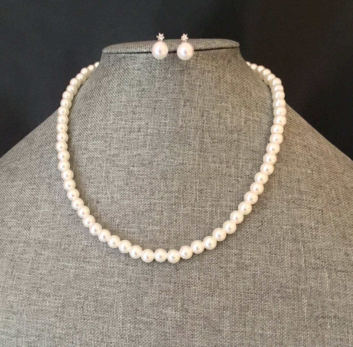 Round Pearl Necklace Set