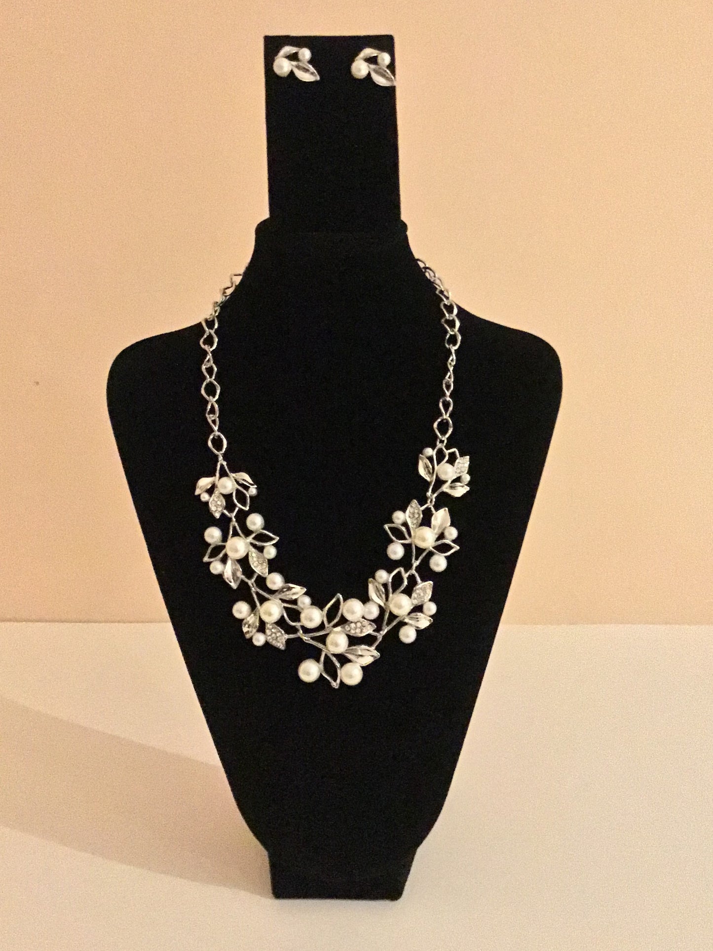 Branchy Leaves Necklace Set